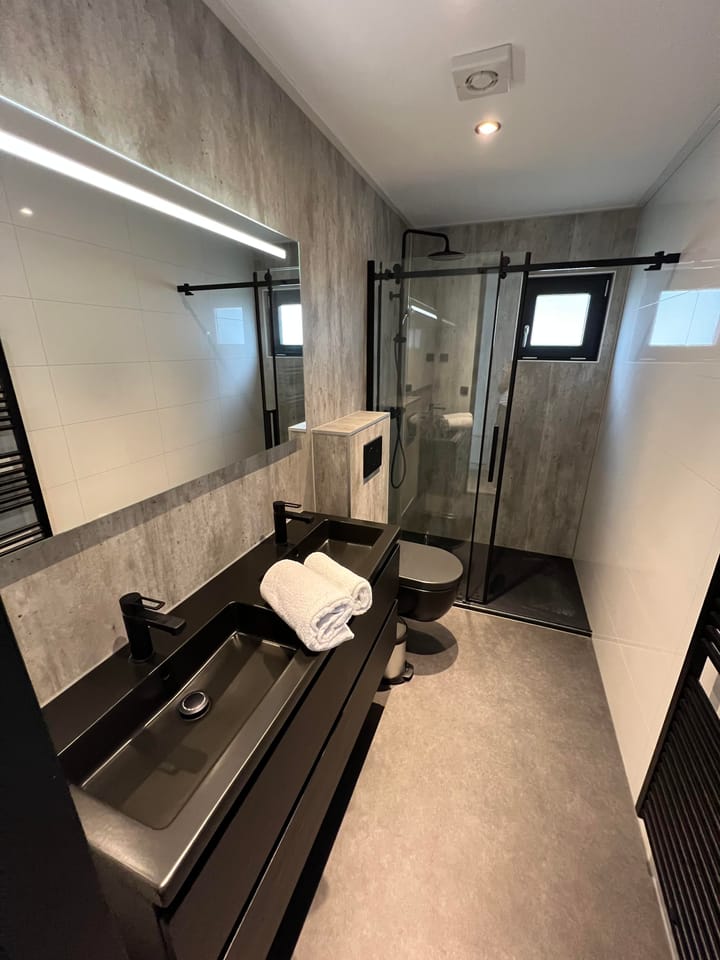 Photo 40 of Rijnbandijk 36-A