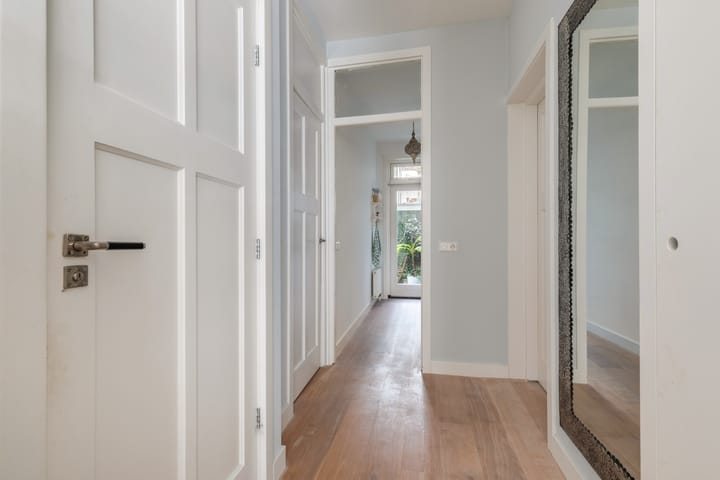 Photo 17 of Aalsmeerweg 82-H