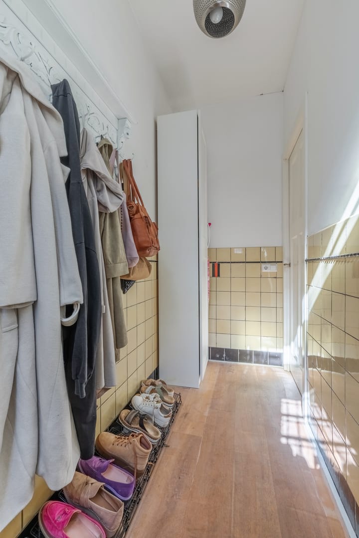 Photo 27 of Aalsmeerweg 82-H