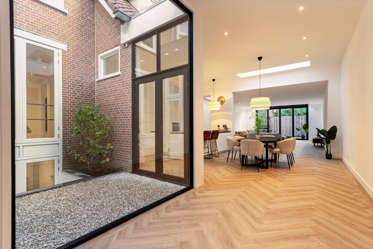 Foto 1 van Burgemeester van Nispen van Sevenaerstraat 5-A