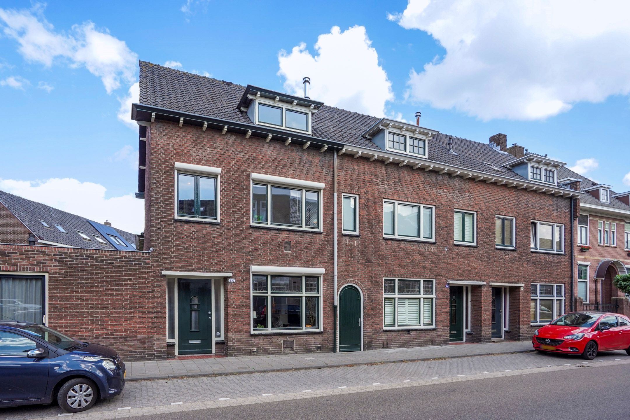 Photo 39 of Hoefstraat 252