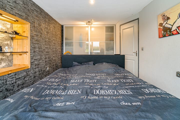 Foto 18 van Erensteinerstraat 65