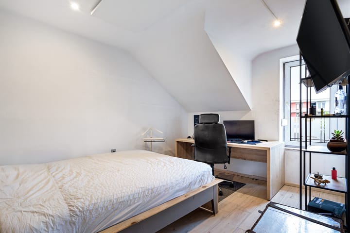 Foto 19 van Erensteinerstraat 65