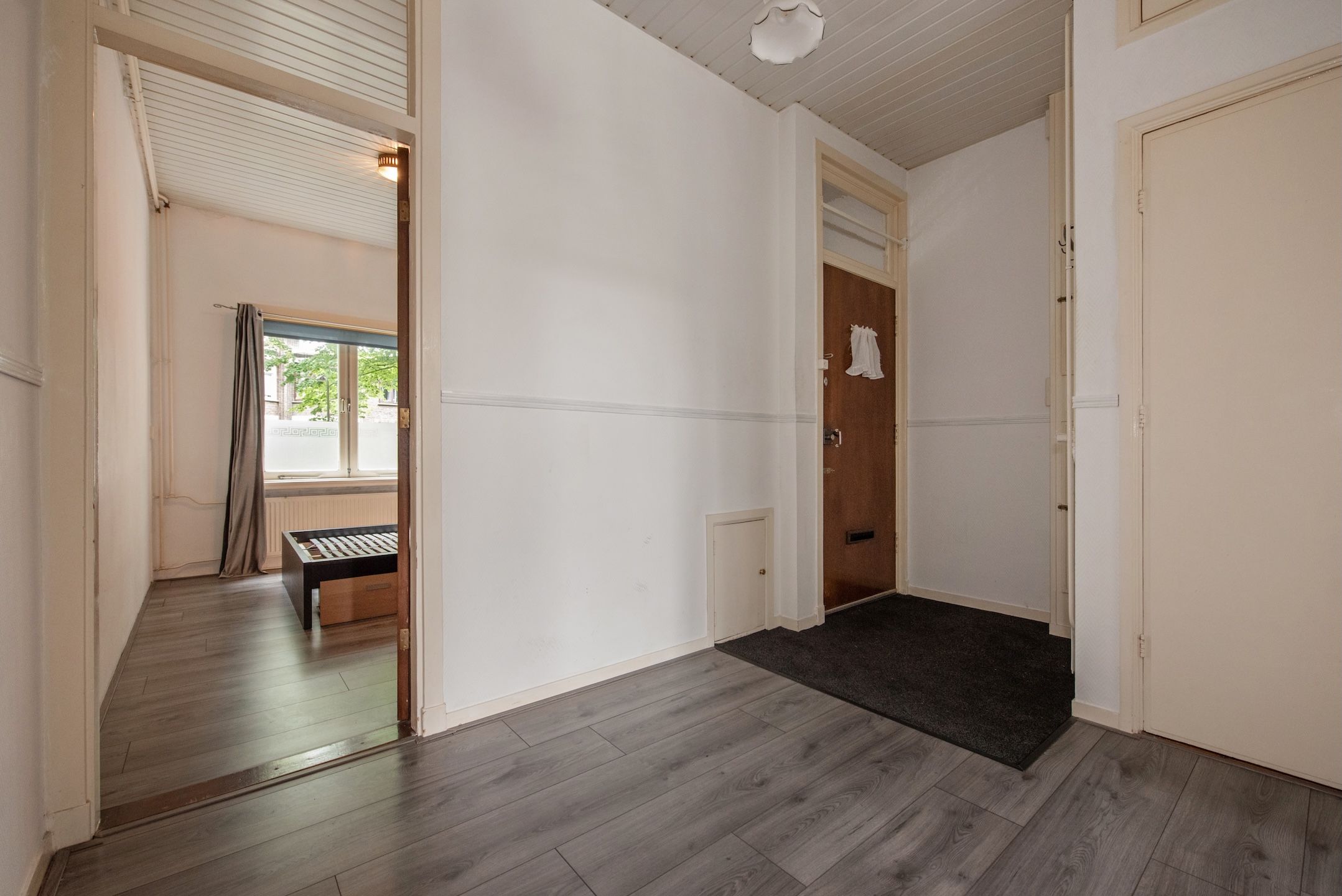 Foto 6 van Caan van Necklaan 86