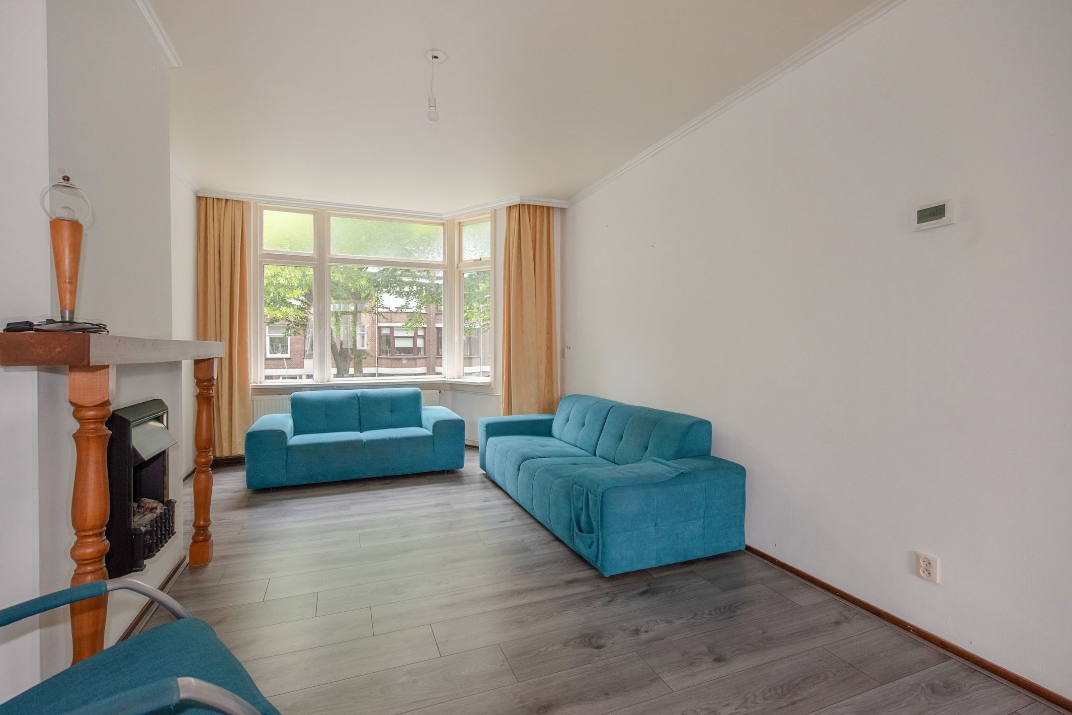 Foto 9 van Caan van Necklaan 86