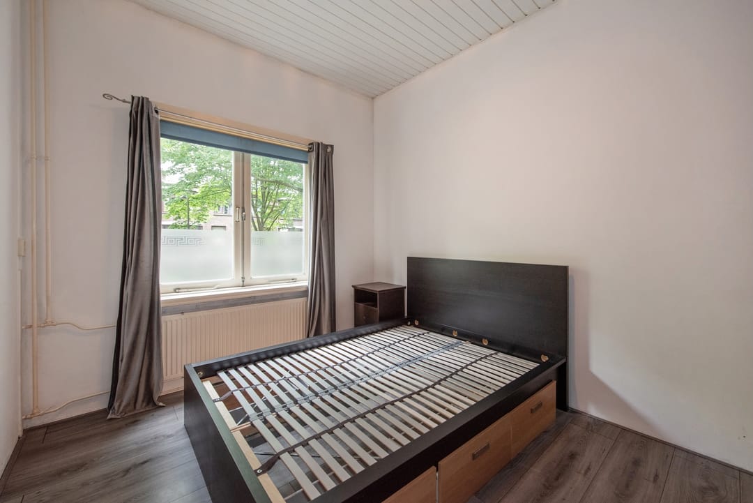 Foto 17 van Caan van Necklaan 86