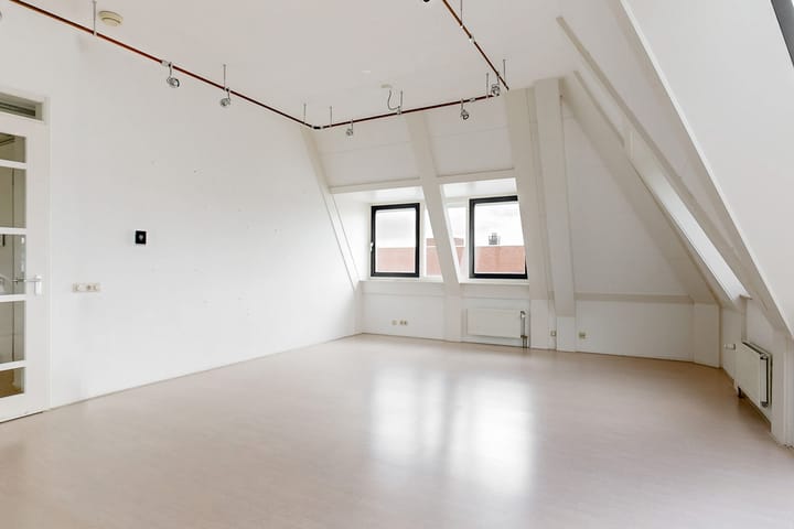 Photo 16 of Burg. De Jonghkade 26-C