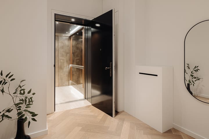 Photo 35 of Valeriusplein 9-B7