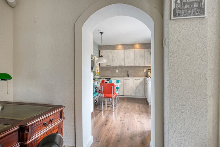 Photo 15 of Schadewijkstraat 36