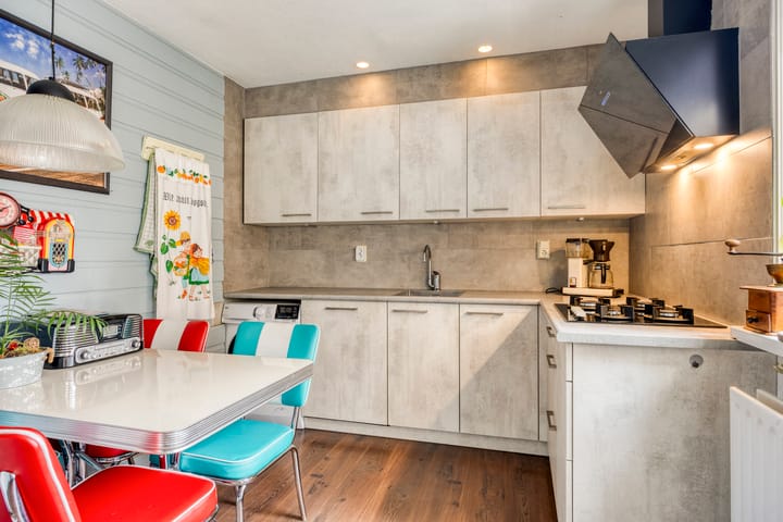 Photo 16 of Schadewijkstraat 36