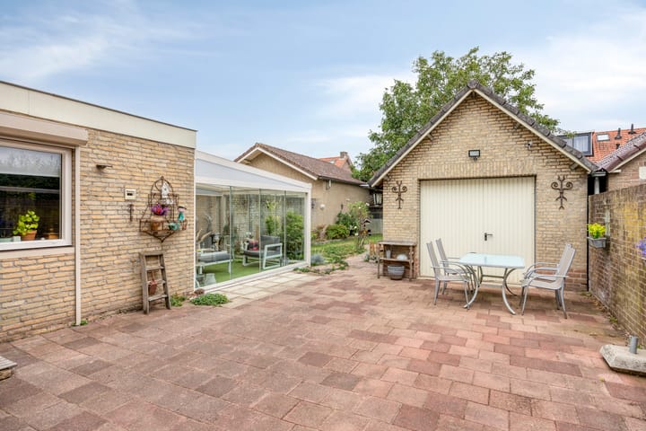 Photo 33 of Schadewijkstraat 36