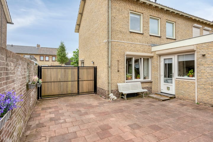 Photo 36 of Schadewijkstraat 36