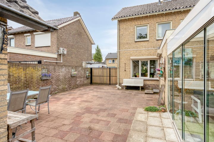 Photo 37 of Schadewijkstraat 36