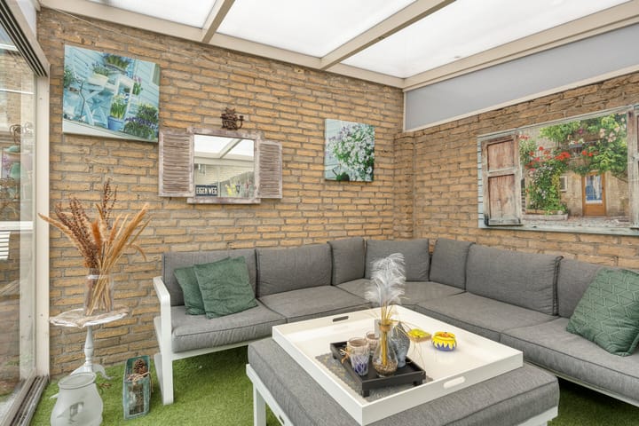 Photo 39 of Schadewijkstraat 36