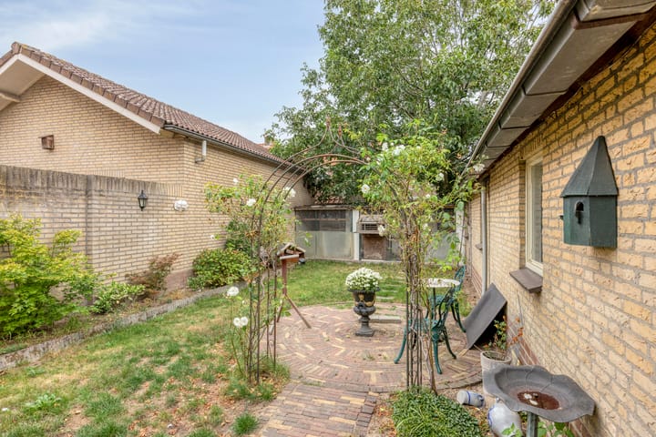 Photo 43 of Schadewijkstraat 36