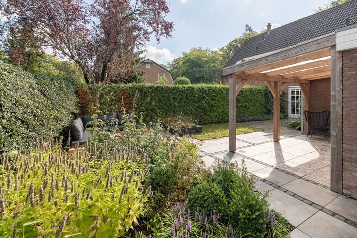 Photo 48 of Oude Rijksstraatweg 8-A