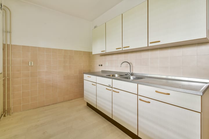 Photo 7 of Raaphorst 65