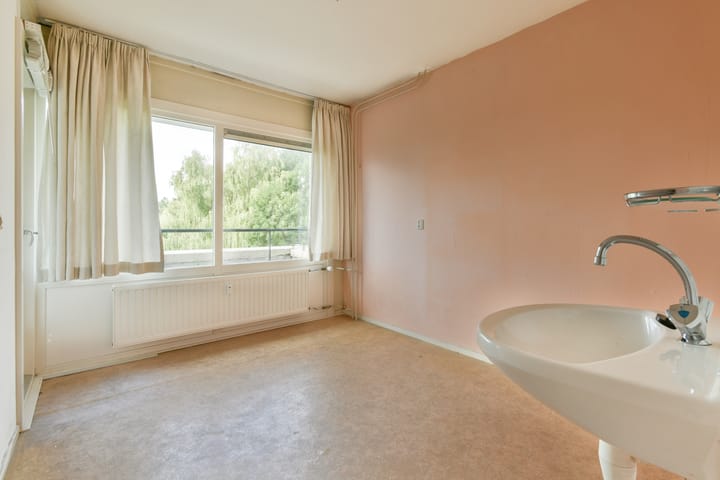 Photo 14 of Raaphorst 65