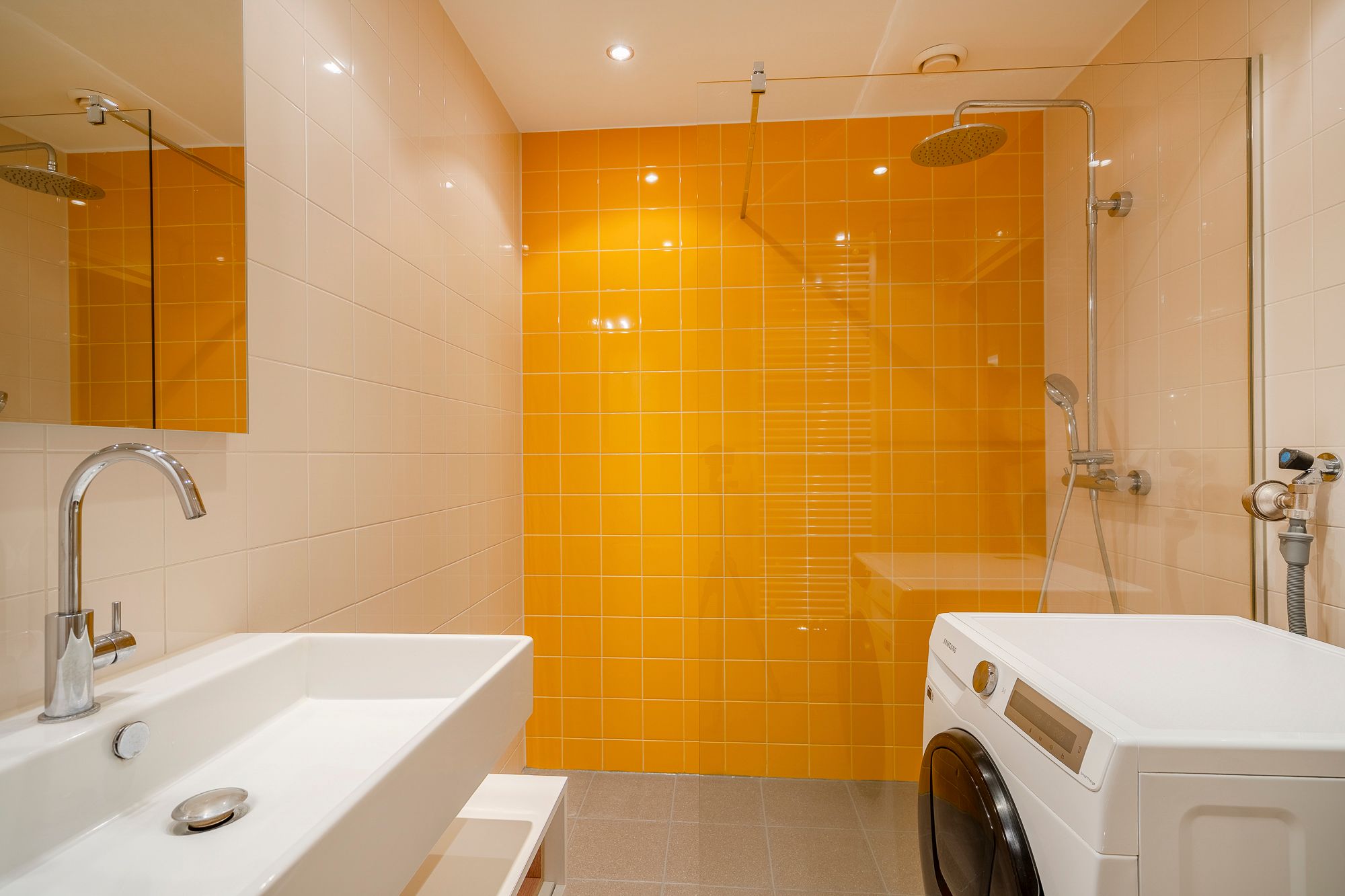 Foto 24 van Van de Spiegelstraat 16-F