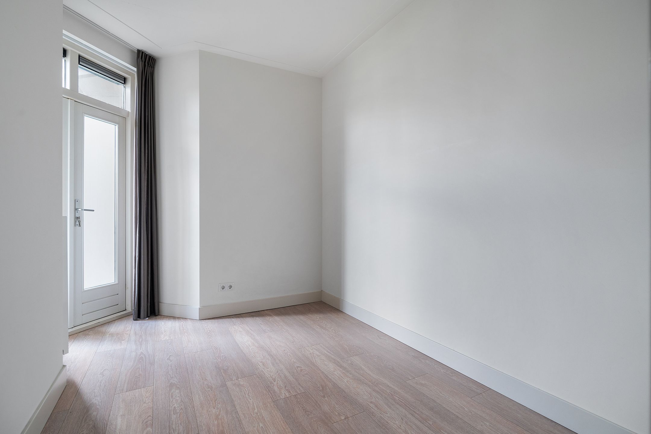 Foto 15 van Kinderdijkstraat 91-1