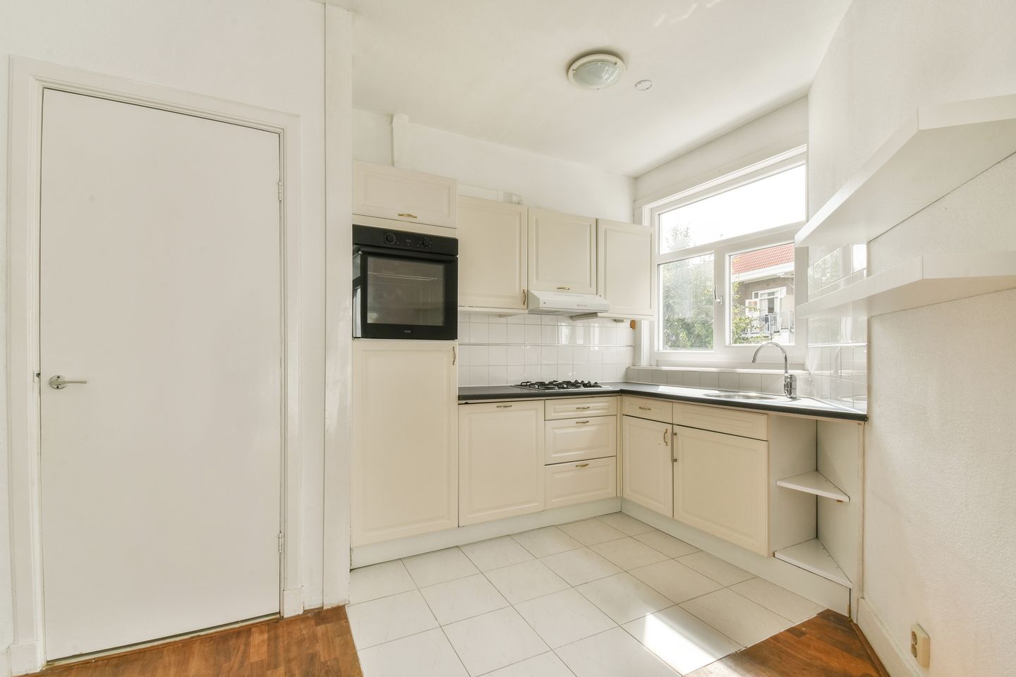 Foto 10 van Archimedesweg 18-1