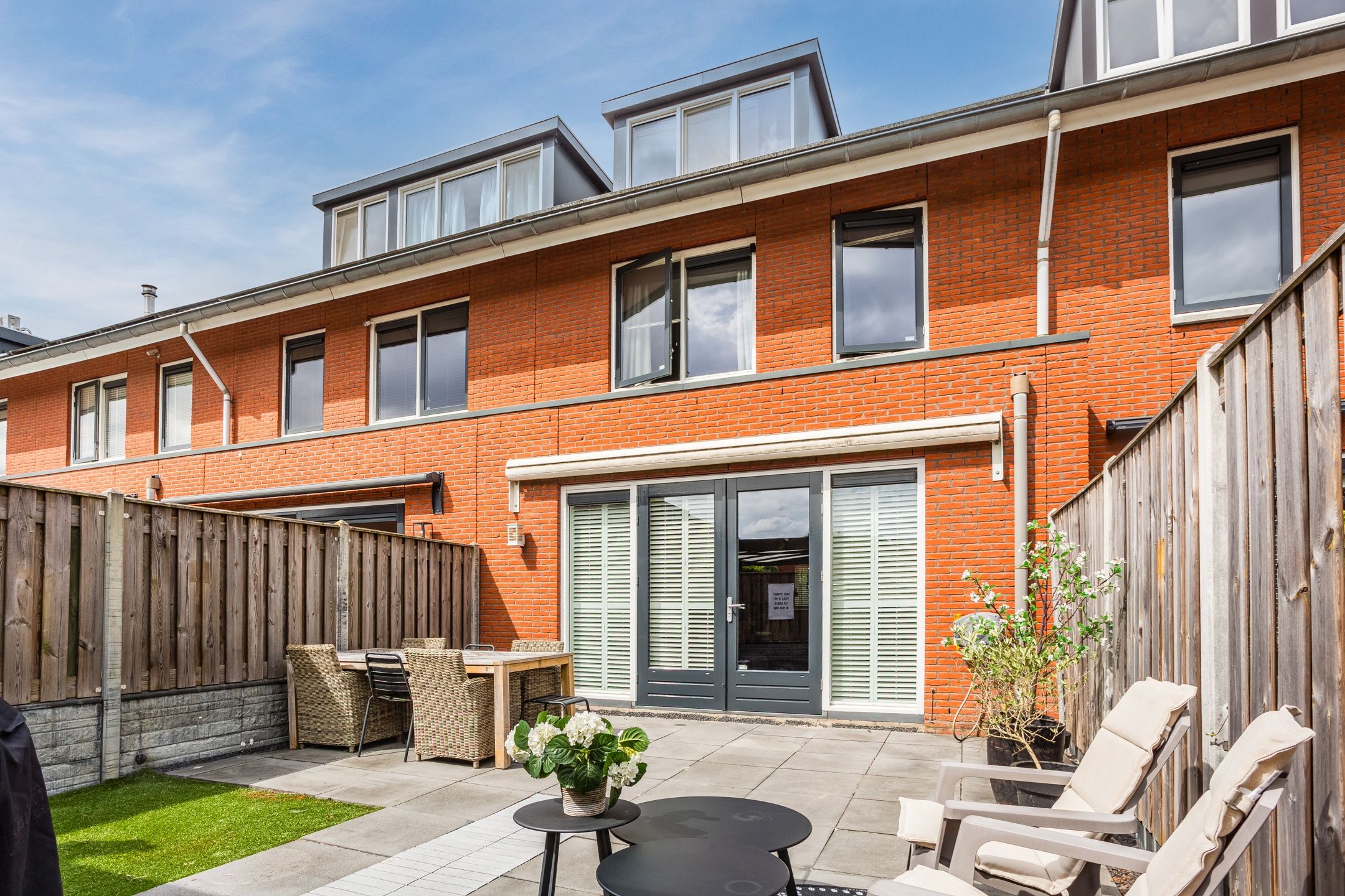 Photo 51 of Donald Ducklaan 18