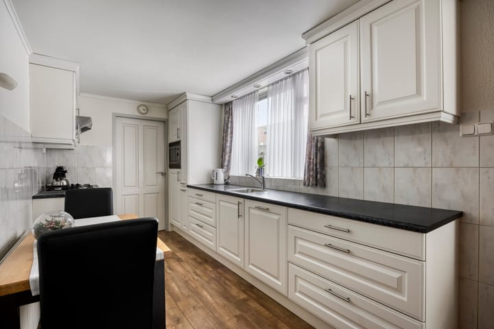 Foto 8 van Van Goorstraat 16