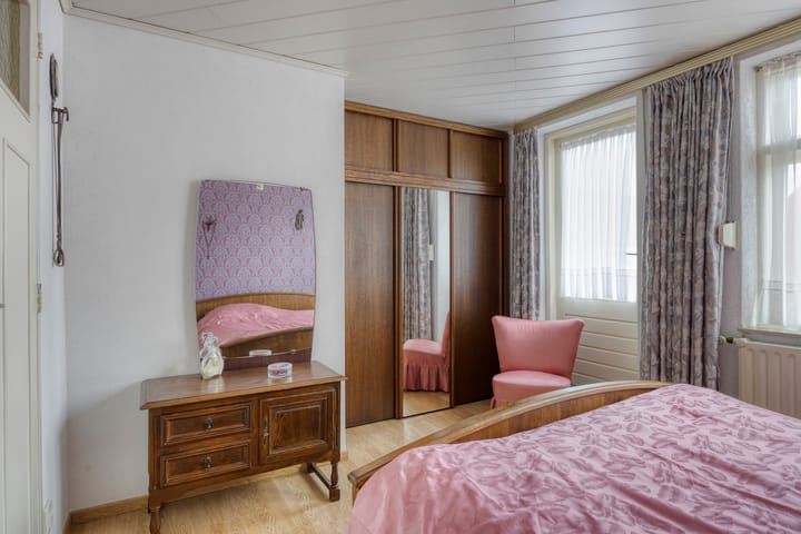 Foto 15 van Van Goorstraat 16