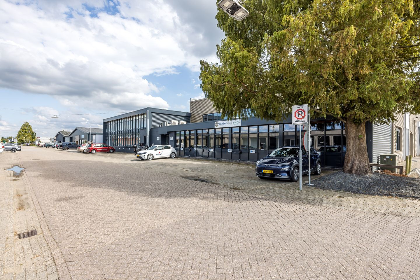 View photo 3 of Industrieweg 16