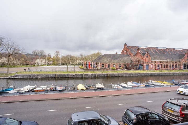 Photo 4 of Haarlemmerweg 185-1