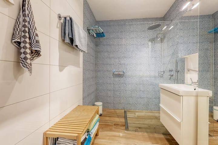 Photo 18 of Anna van Buerenplein 269