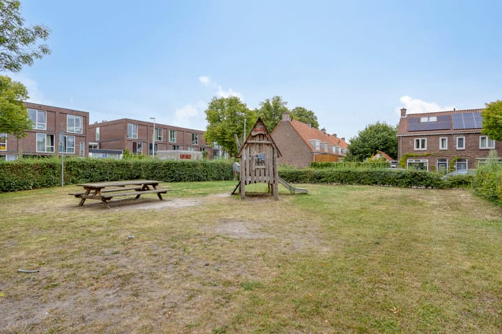 Foto 25 van Luit Blomstraat 6