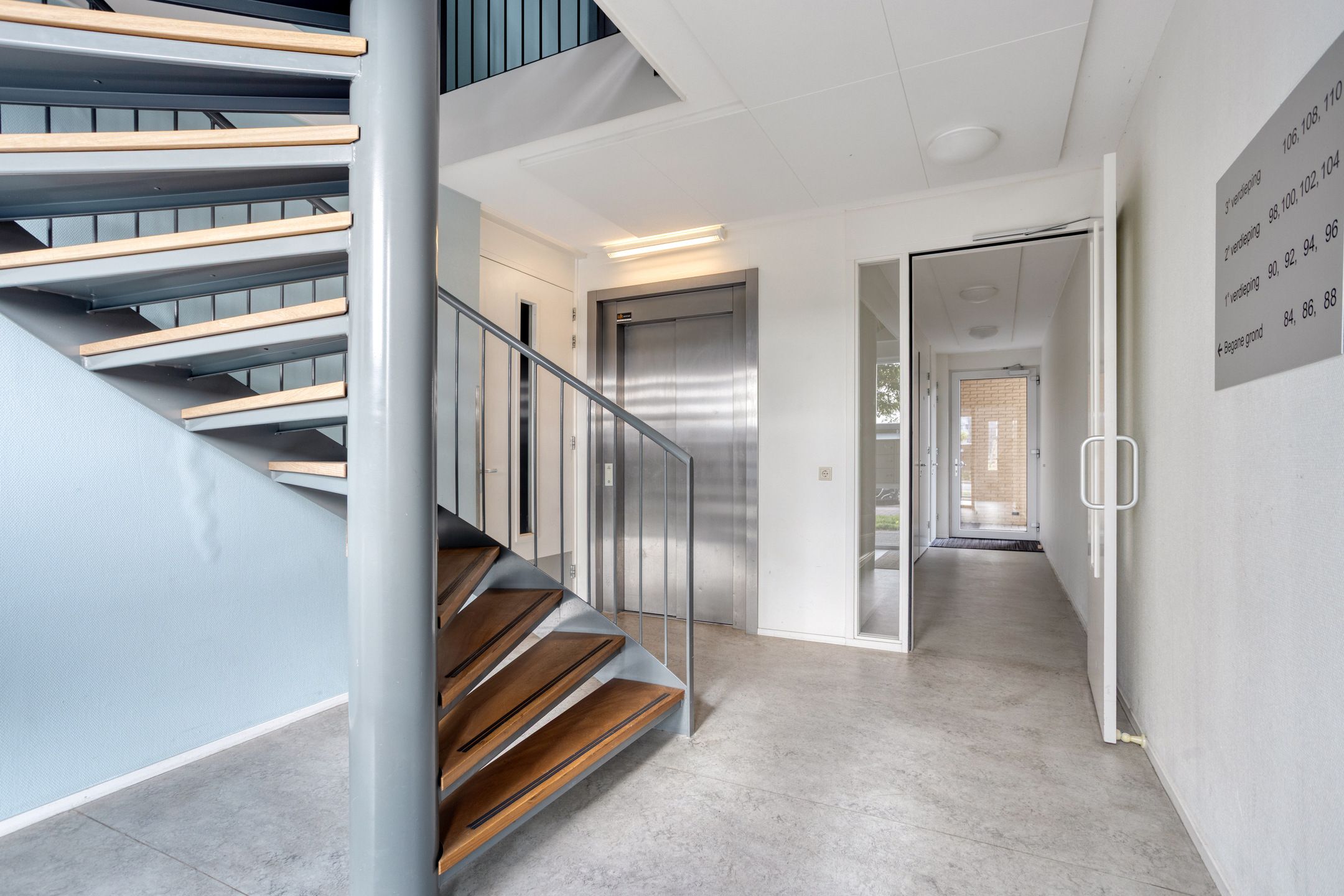 Foto 9 van Denemarkenstraat 106