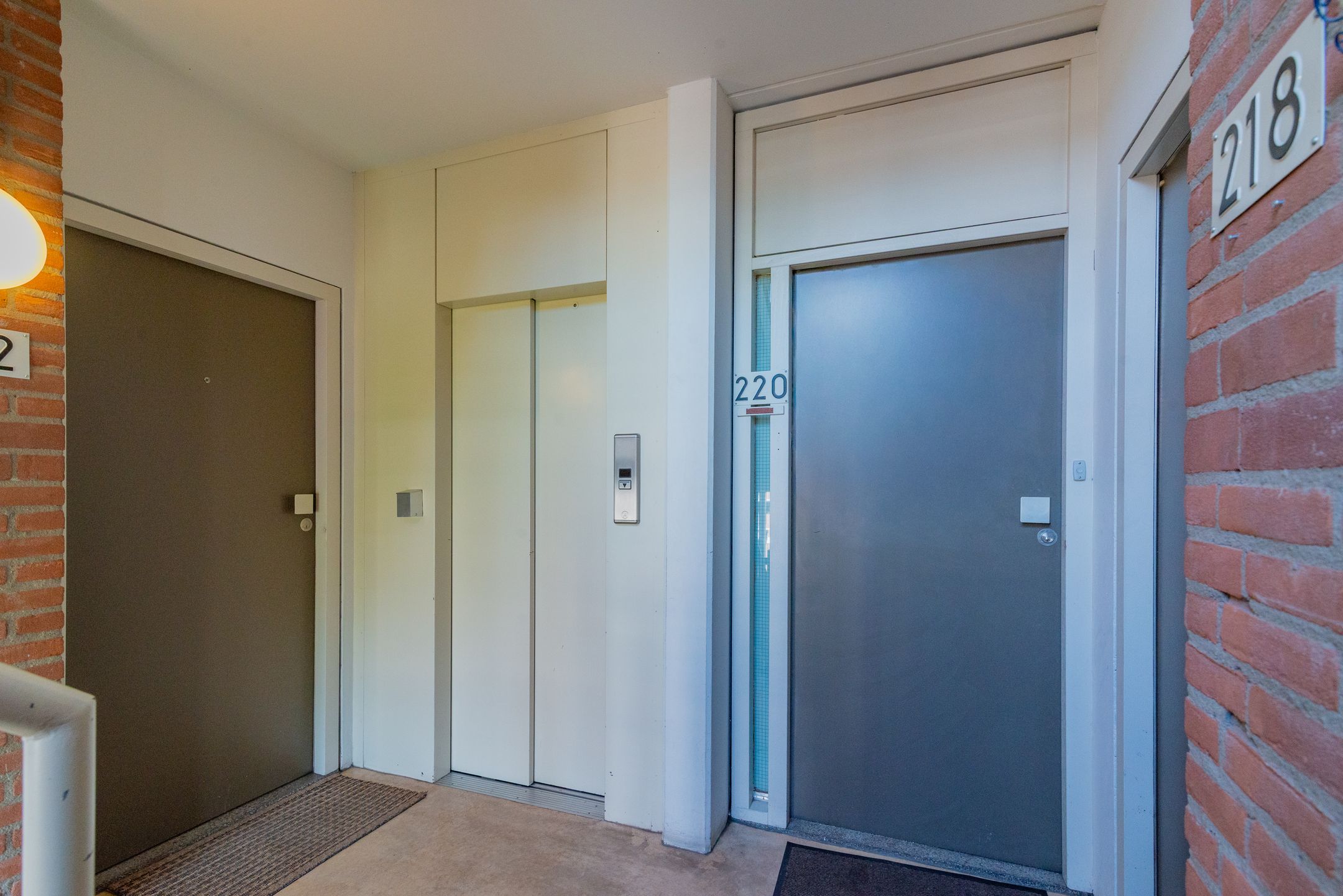 Foto 15 van Marshallplein 220