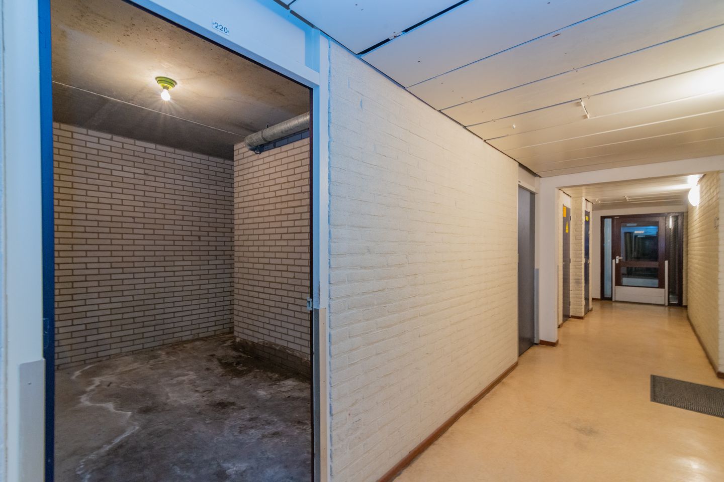 Foto 19 van Marshallplein 220