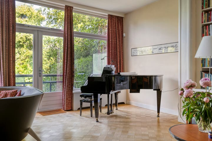 Photo 7 of Vijverlaan 47