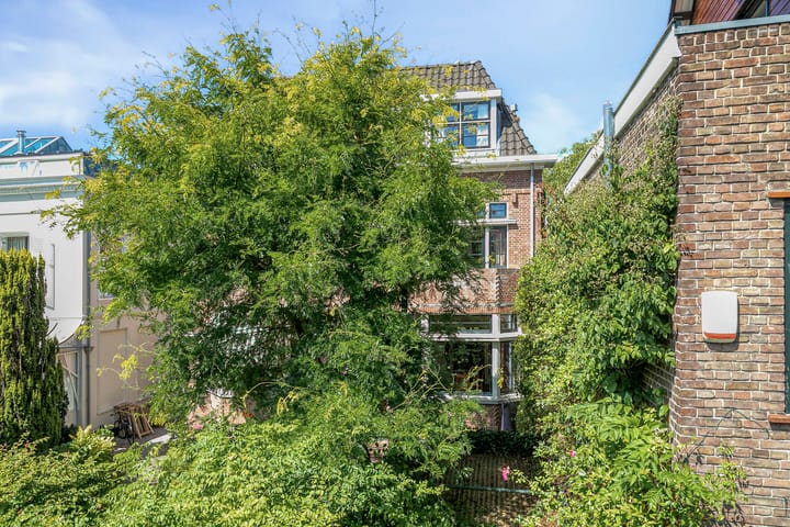 Photo 50 of Vijverlaan 47