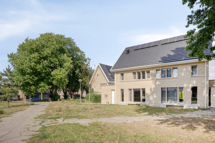 Foto 30 van Sint-Annaziekenhuislaan 2