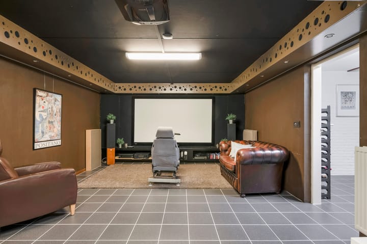 Foto 44 van Theissenstraat 17