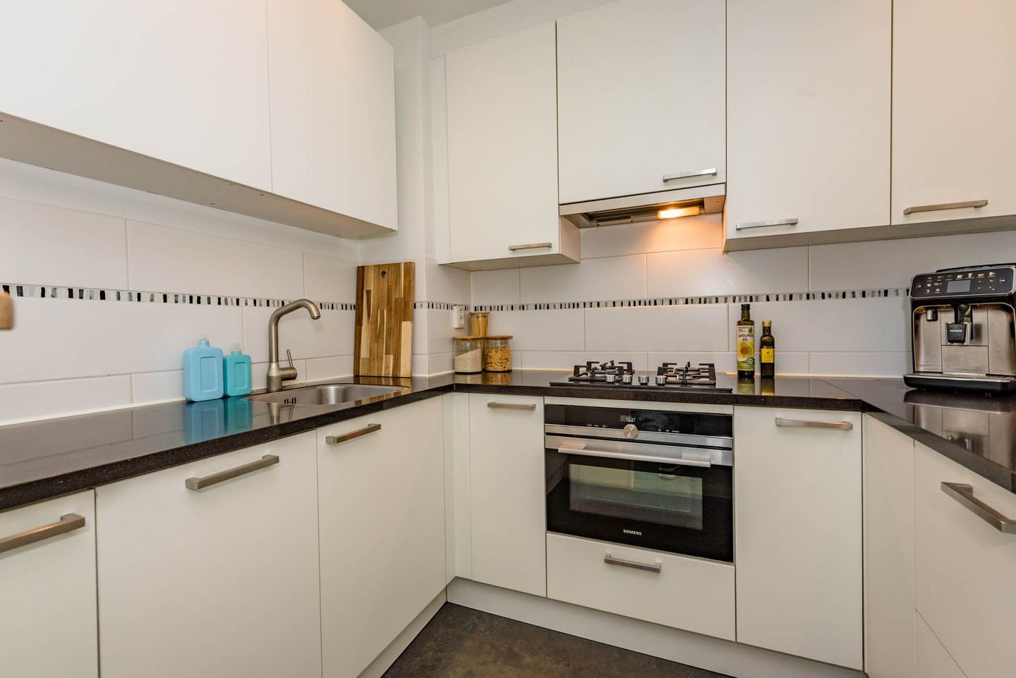 Foto 14 van Rijksstraatweg 399-A