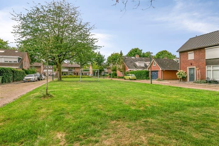 Foto 5 van Burgemeester van der Weidenlaan 60