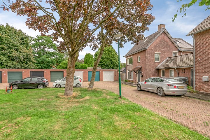 Foto 6 van Burgemeester van der Weidenlaan 60