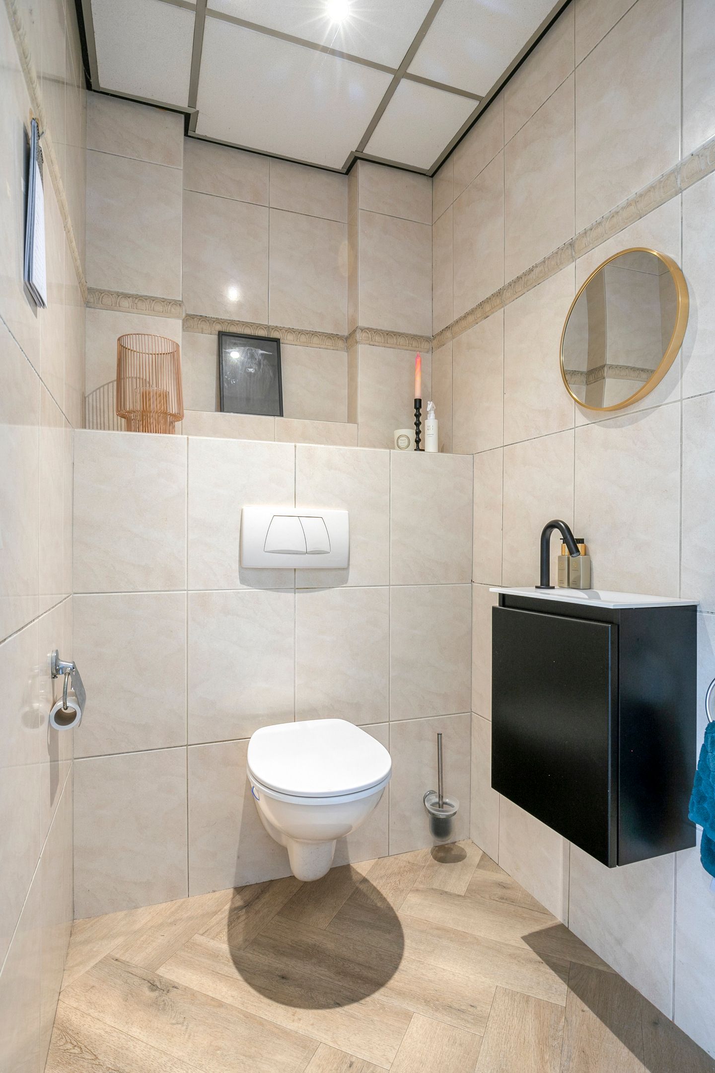 Foto 24 van Burgemeester van der Weidenlaan 60