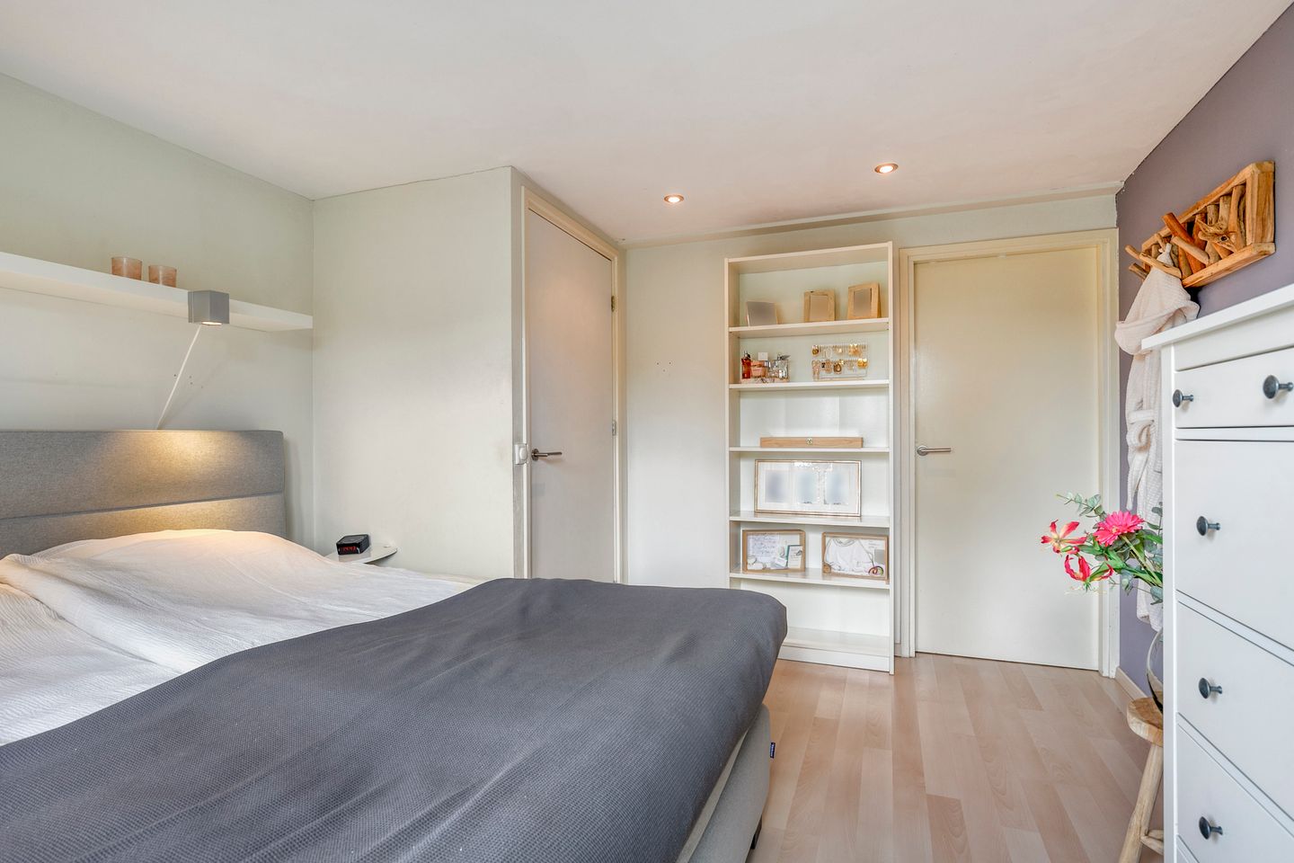 Foto 29 van Burgemeester van der Weidenlaan 60