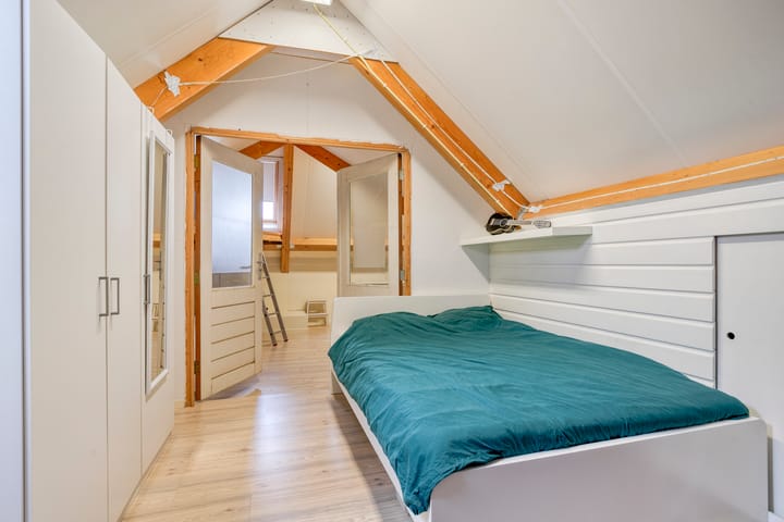 Foto 44 van Burgemeester van der Weidenlaan 60