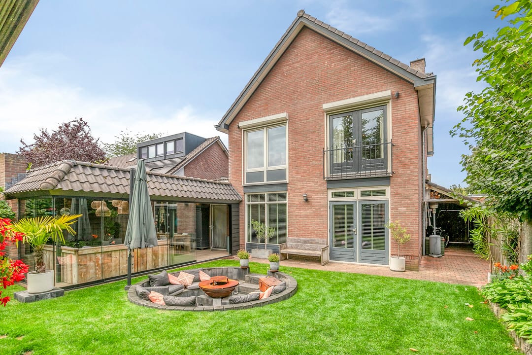 Foto 46 van Burgemeester van der Weidenlaan 60