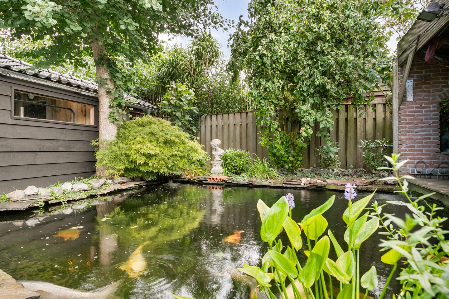 Foto 50 van Burgemeester van der Weidenlaan 60