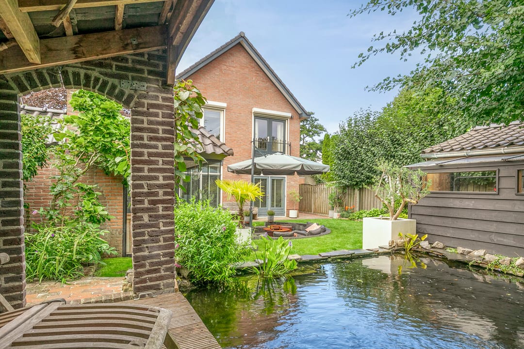 Foto 52 van Burgemeester van der Weidenlaan 60