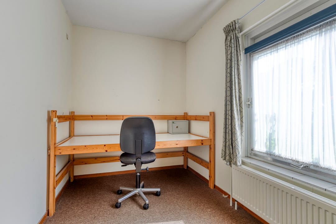 Photo 22 of Goedroenstraat 15