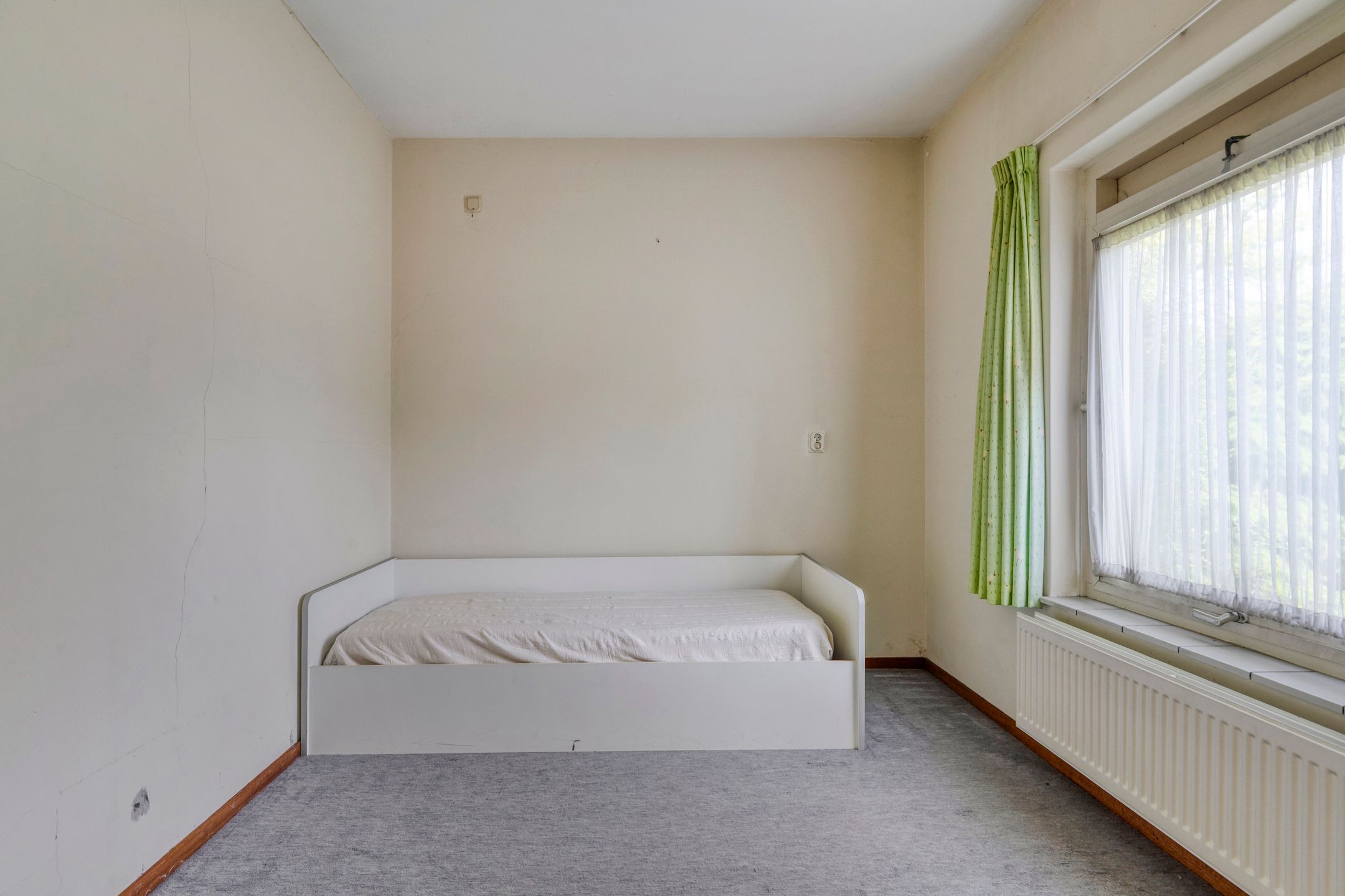 Photo 24 of Goedroenstraat 15